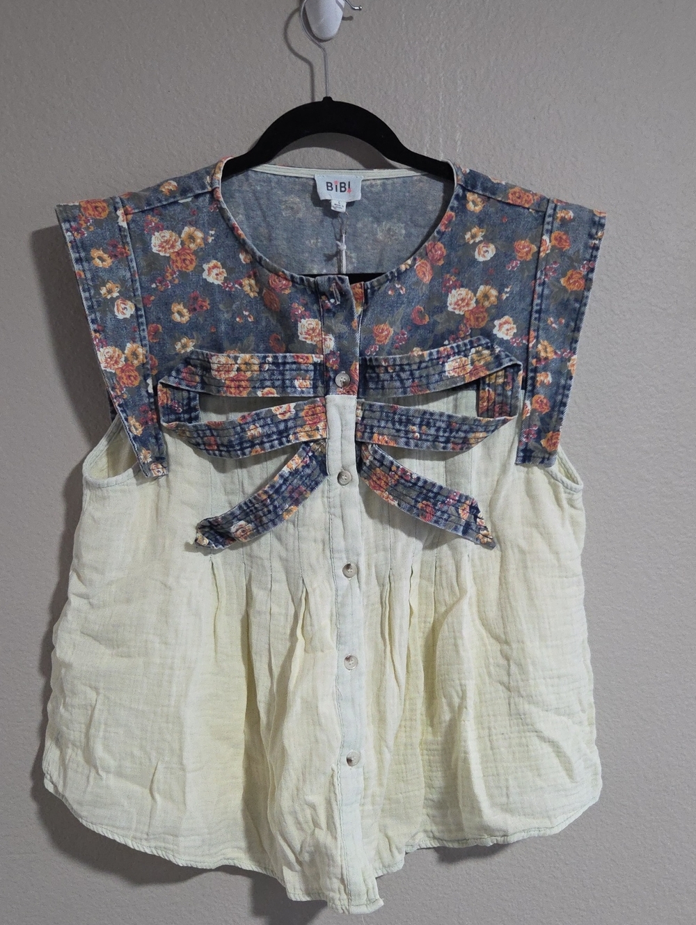 BiBi Floral Print Denim Mixed Fabric Bow Front Sleeveless Top